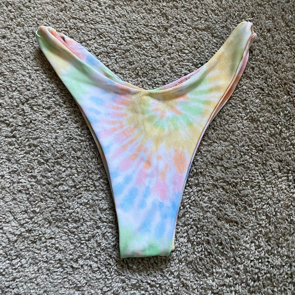 Skatie Swim Salty Blonde Oahu Suzanne Bottom